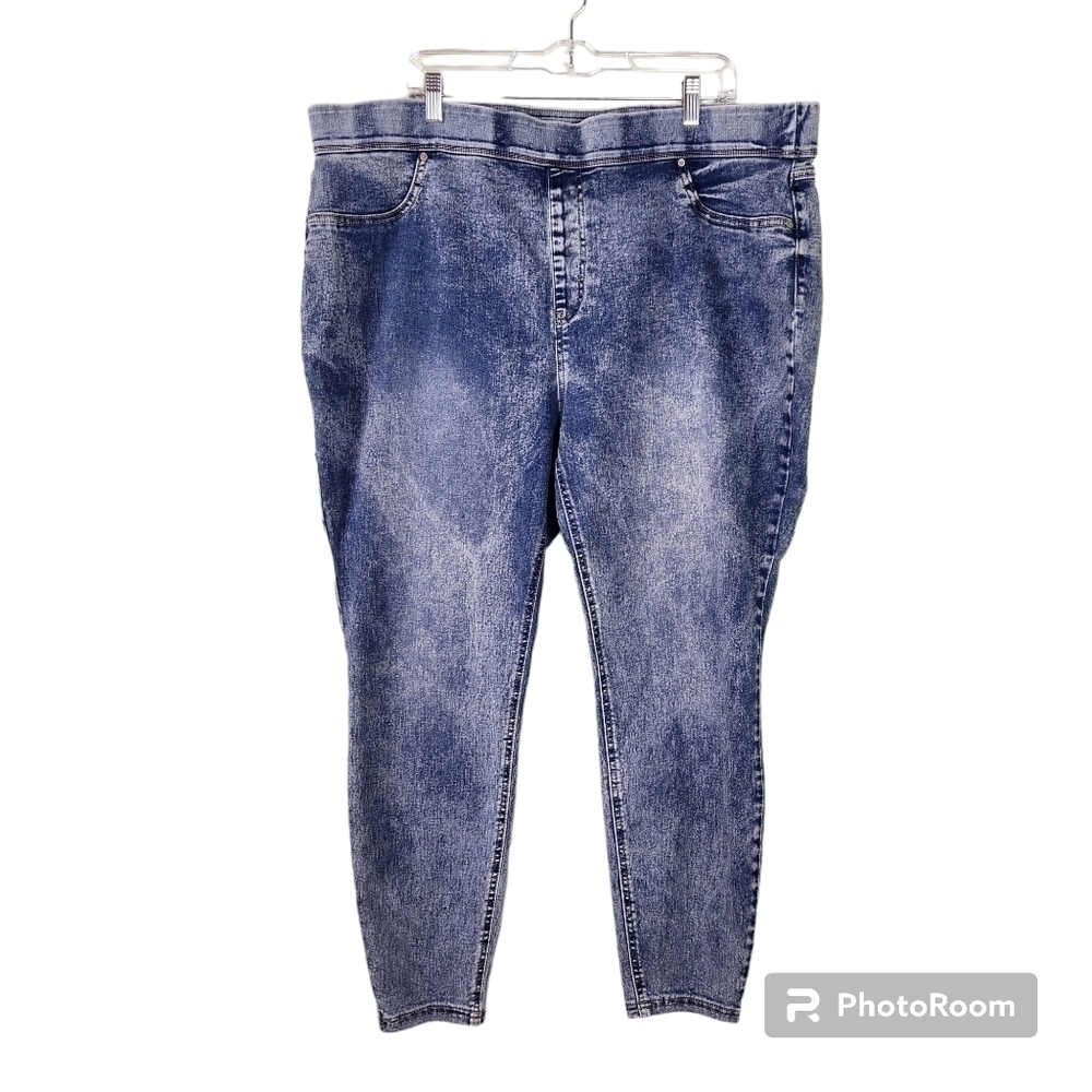 Time & Tru Jeans
